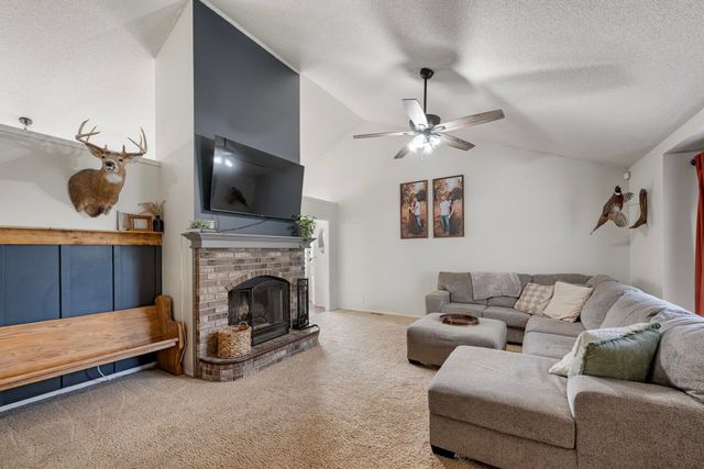 2506 N Amarado St, Wichita, KS 67205