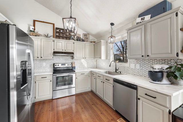 2506 N Amarado St, Wichita, KS 67205