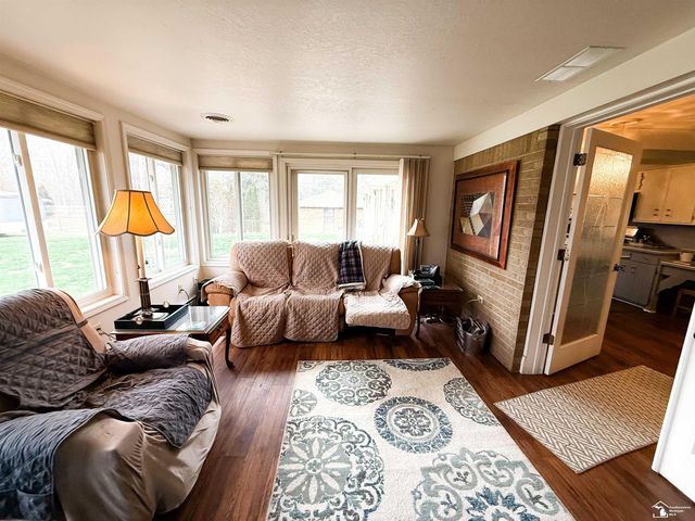 4230 St Anthony Road, Temperance, MI 48182