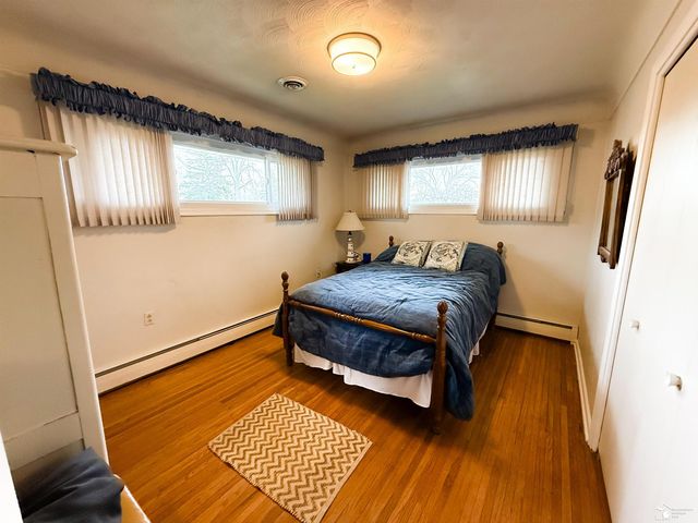 4230 St Anthony Road, Temperance, MI 48182