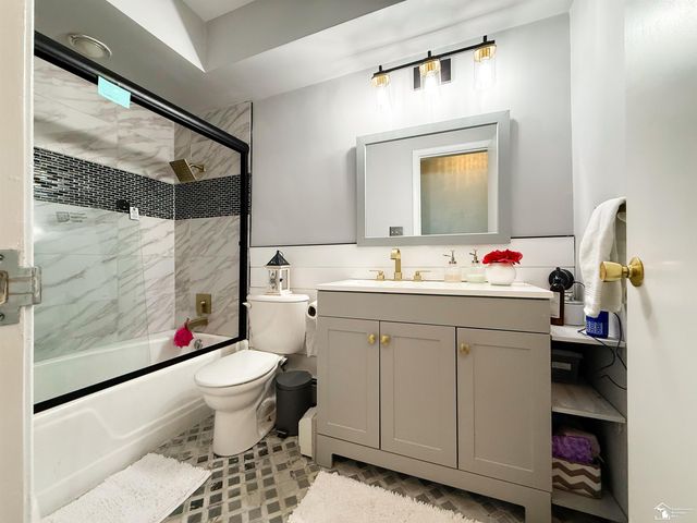 4230 St Anthony Road, Temperance, MI 48182