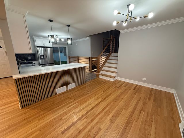 7716 Cronin Avenue, Justice, IL 60458