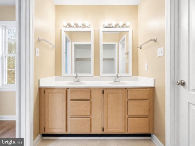 3608 N RED OAK LN, Delaplane, VA 20144