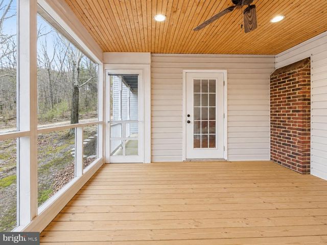 3608 N RED OAK LN, Delaplane, VA 20144