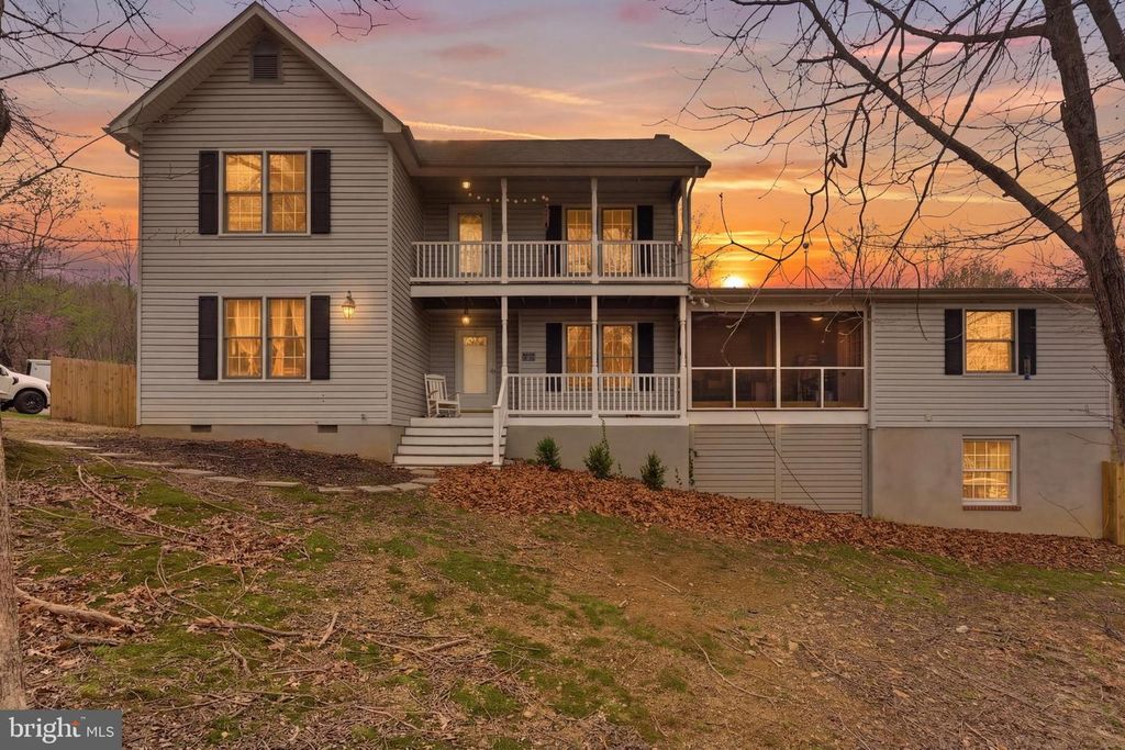 3608 N RED OAK LN, Delaplane, VA 20144