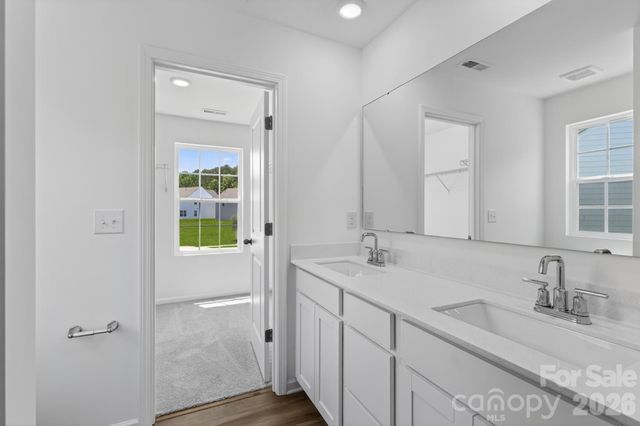 1602 Highacre Place 50, Bessemer City, NC 28016