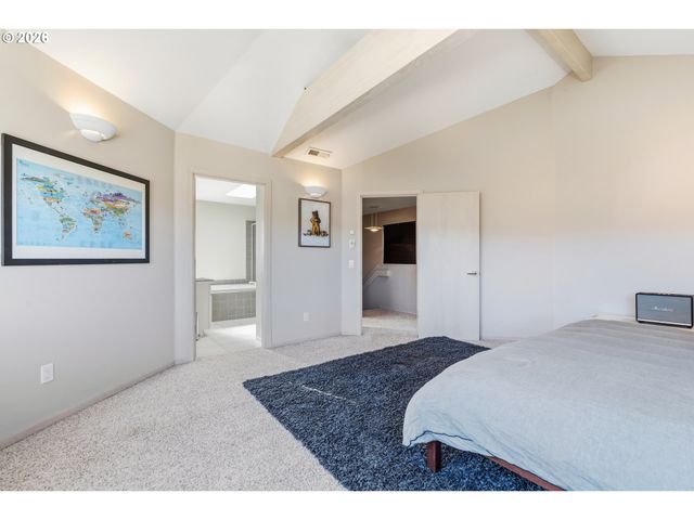 1222 LINCOLN St, Hood River, OR 97031