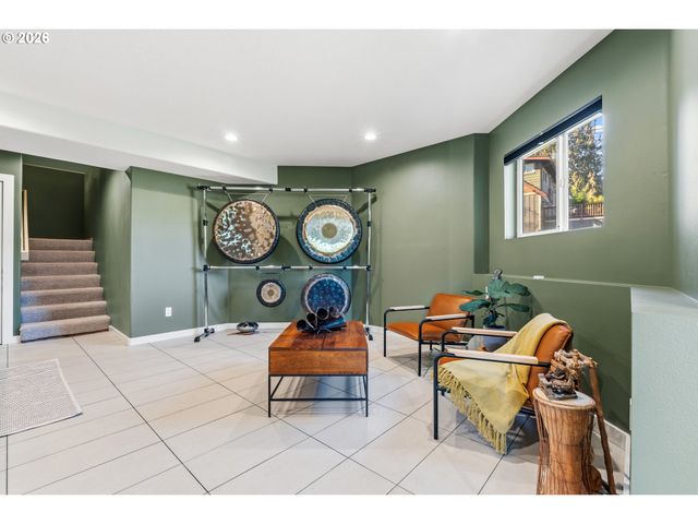 1222 LINCOLN St, Hood River, OR 97031