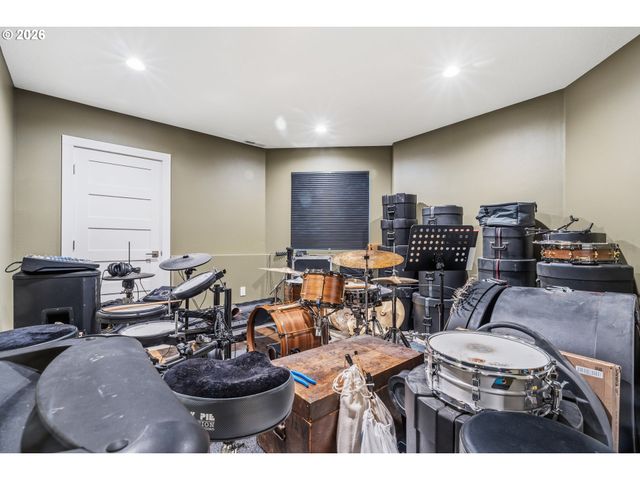 1222 LINCOLN St, Hood River, OR 97031