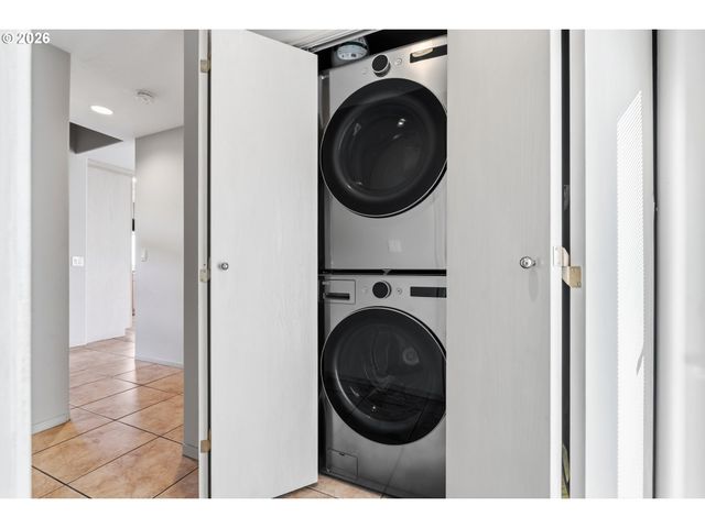 1222 LINCOLN St, Hood River, OR 97031