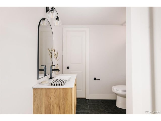 245 Albion St, Denver, CO 80220