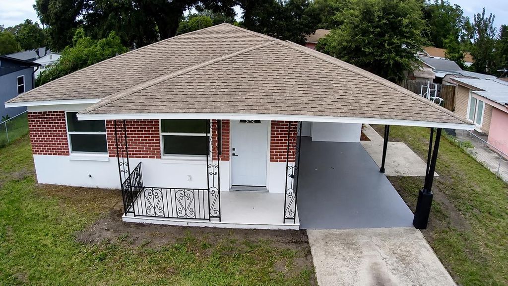 Image 2 of property listing at 3117 W LEROY STREET, Tampa, FL 33607