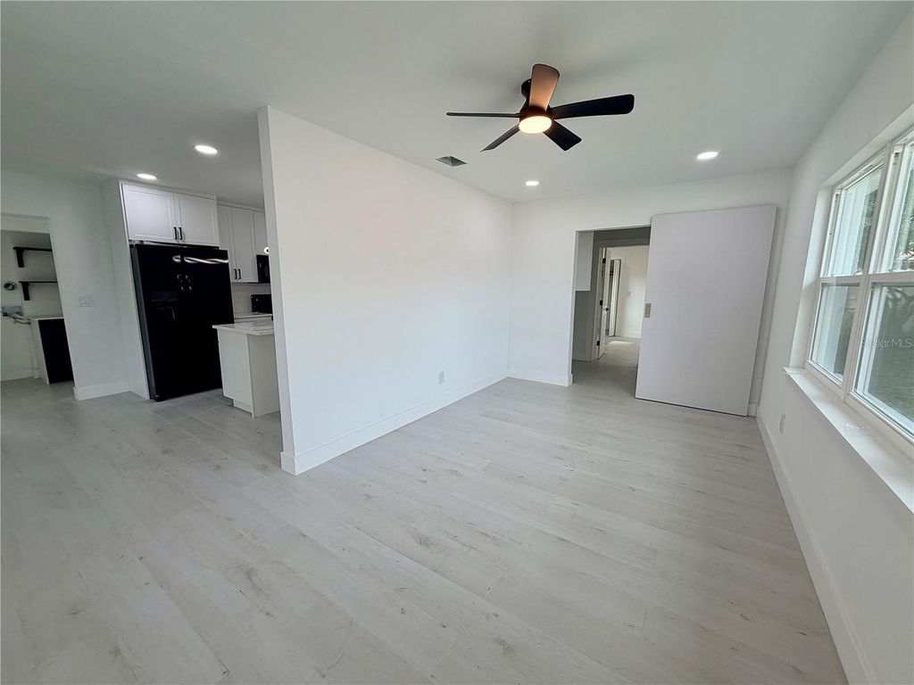 Image 17 of property listing at 3117 W LEROY STREET, Tampa, FL 33607