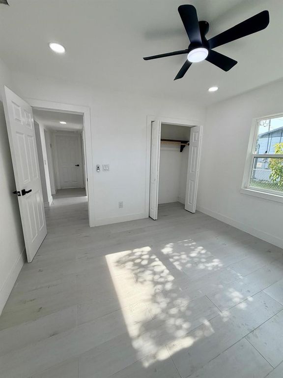 Image 41 of property listing at 3117 W LEROY STREET, Tampa, FL 33607