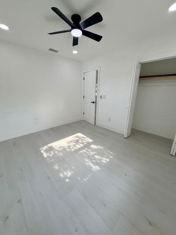 Image 42 of property listing at 3117 W LEROY STREET, Tampa, FL 33607