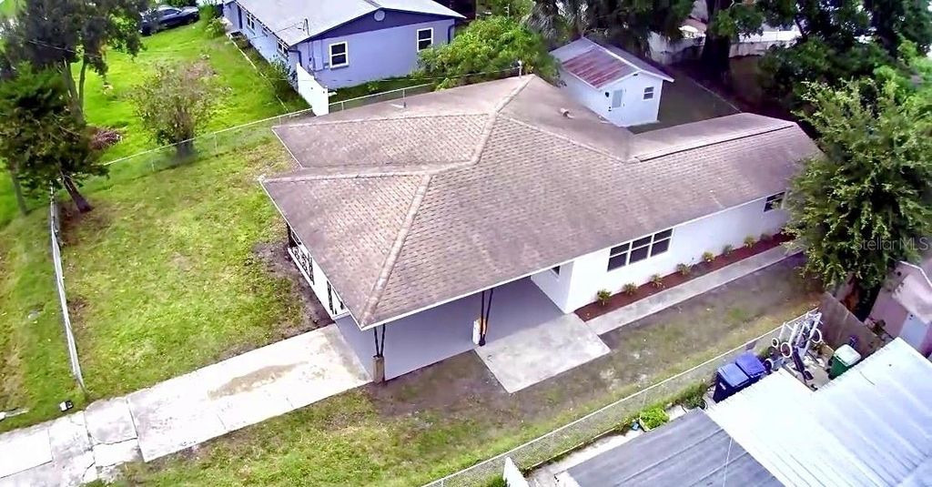 Image 7 of property listing at 3117 W LEROY STREET, Tampa, FL 33607