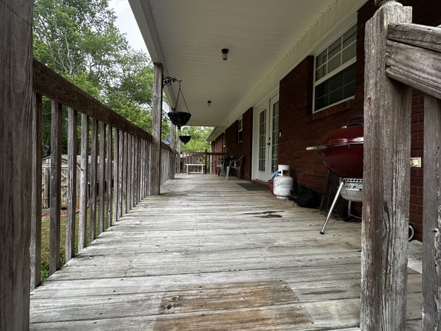 91 Lambs Ferry Rd, Loretto, TN 38469
