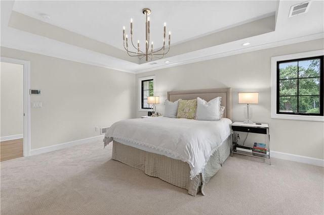 4122 W 73rd Terrace, Prairie Village, KS 66208