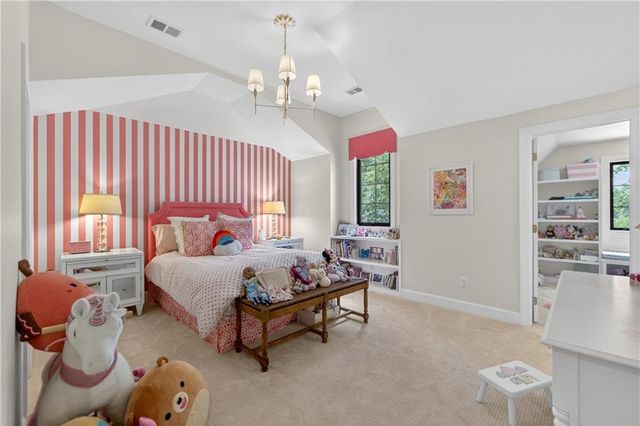 4122 W 73rd Terrace, Prairie Village, KS 66208