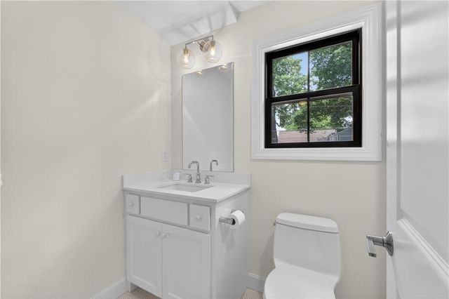 4122 W 73rd Terrace, Prairie Village, KS 66208