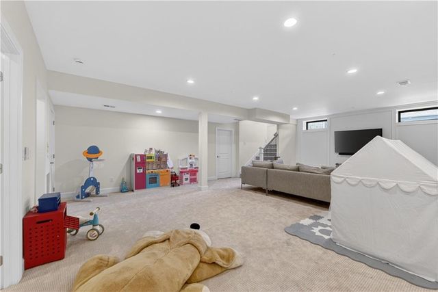 4122 W 73rd Terrace, Prairie Village, KS 66208