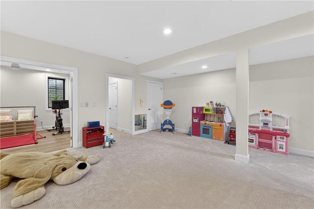 4122 W 73rd Terrace, Prairie Village, KS 66208