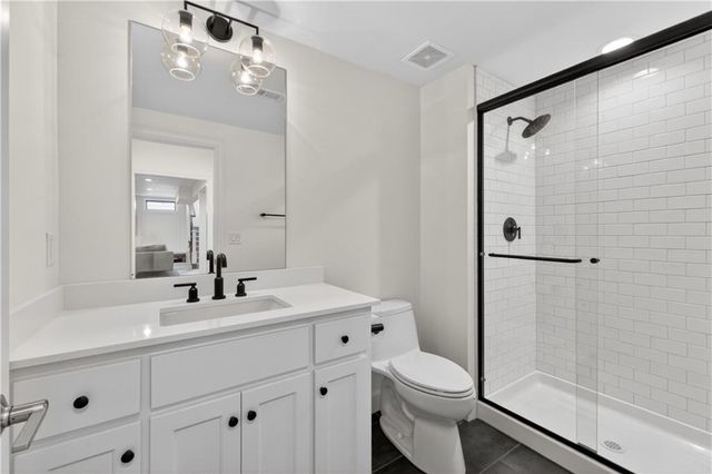 4122 W 73rd Terrace, Prairie Village, KS 66208