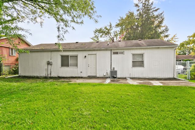 4328 Greenbrier Lane, Richton Park, IL 60471