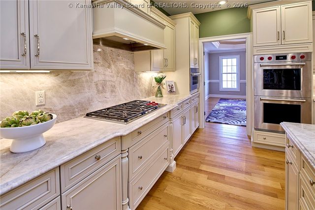 111 Graff Lane, Charleston, WV 25304