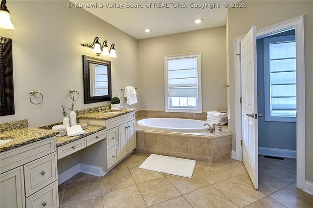 111 Graff Lane, Charleston, WV 25304