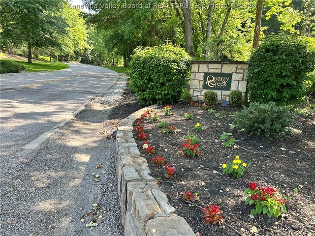 111 Graff Lane, Charleston, WV 25304