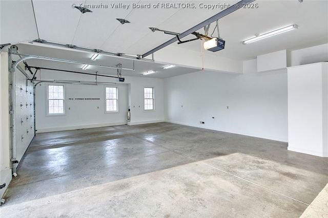 111 Graff Lane, Charleston, WV 25304