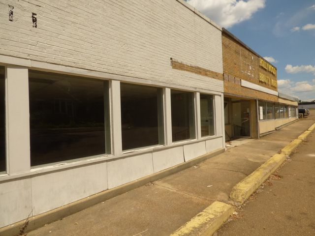 202 N Jackson Street, Brookhaven, MS 39601