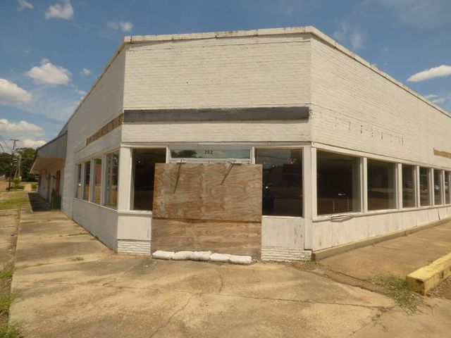 202 N Jackson Street, Brookhaven, MS 39601
