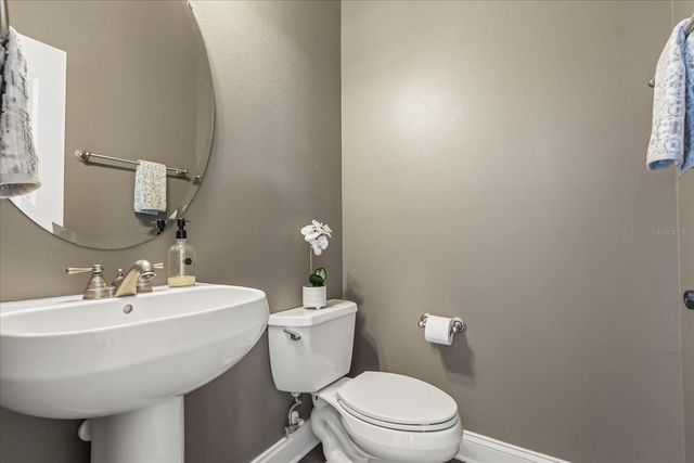 25612 HAWKS RUN LANE, Sorrento, FL 32776