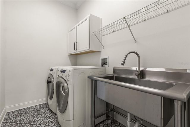 25612 HAWKS RUN LANE, Sorrento, FL 32776