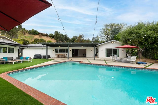 4629 Cerro Verde Place, Tarzana, CA 91356