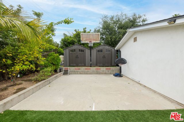 4629 Cerro Verde Place, Tarzana, CA 91356