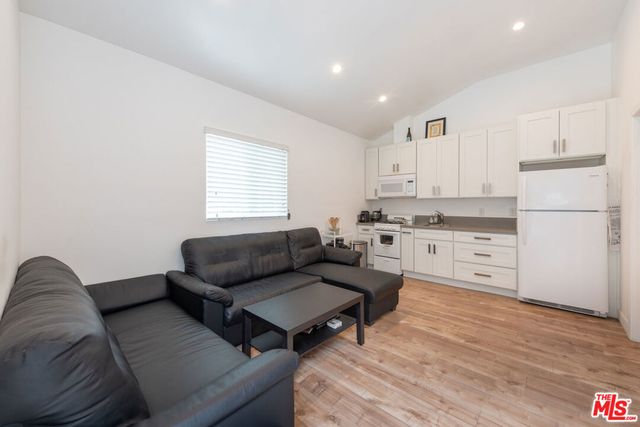 4629 Cerro Verde Place, Tarzana, CA 91356