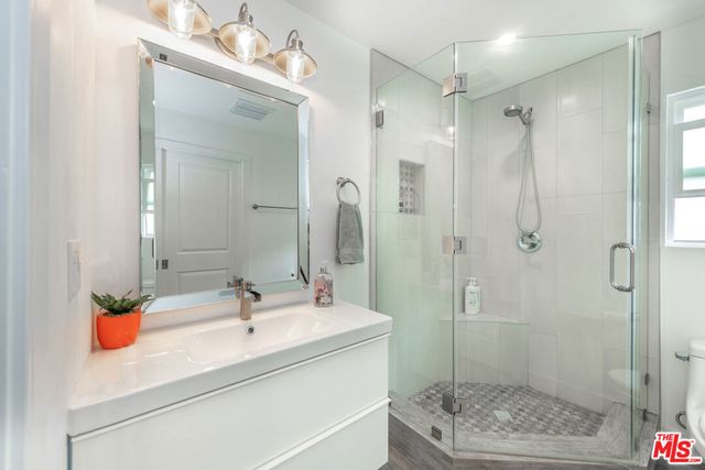 4629 Cerro Verde Place, Tarzana, CA 91356