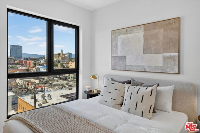 904 S New Hampshire Avenue PH-3, Los Angeles, CA 90006