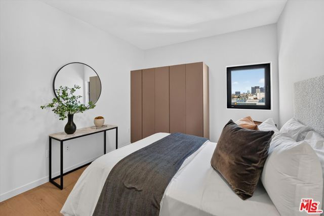 904 S New Hampshire Avenue PH-3, Los Angeles, CA 90006