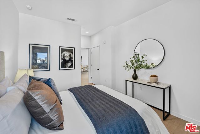 904 S New Hampshire Avenue PH-3, Los Angeles, CA 90006