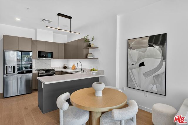 904 S New Hampshire Avenue PH-3, Los Angeles, CA 90006