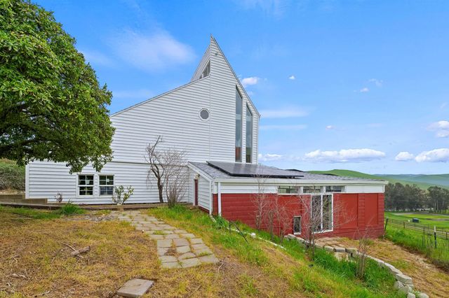 3326 Dyer Rd, Livermore, CA 94551