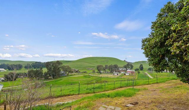 3326 Dyer Rd, Livermore, CA 94551