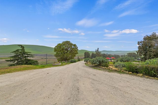 3326 Dyer Rd, Livermore, CA 94551