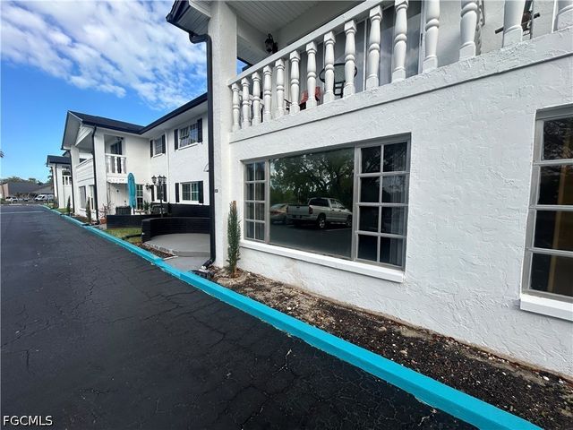 3706 Broadway 18, Fort Myers, FL 33901