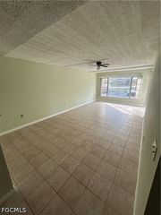 3706 Broadway 18, Fort Myers, FL 33901