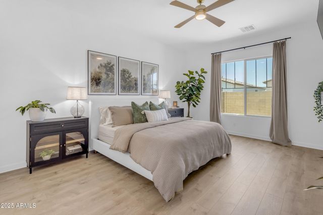 22634 E ROUNDUP Way, Queen Creek, AZ 85142